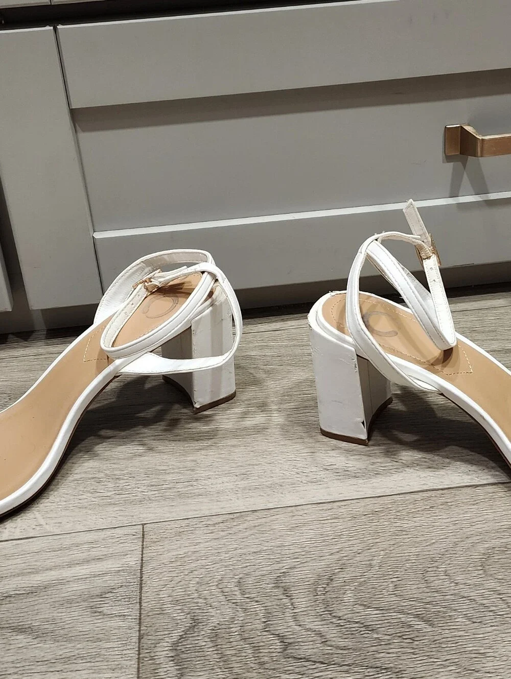Classic White 3